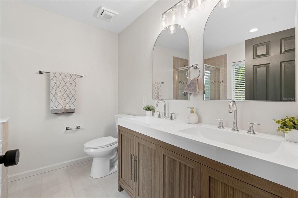 For Sale: $249,000 (4 beds, 3 baths, 1697 Square Feet)