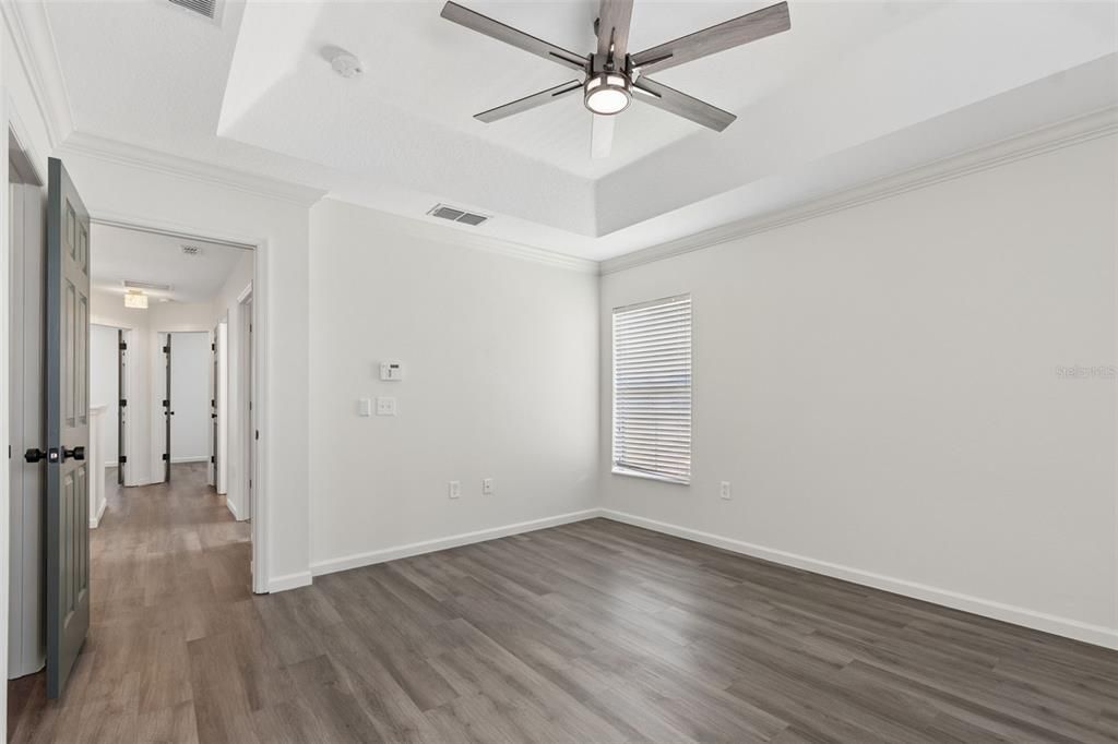 For Sale: $249,000 (4 beds, 3 baths, 1697 Square Feet)