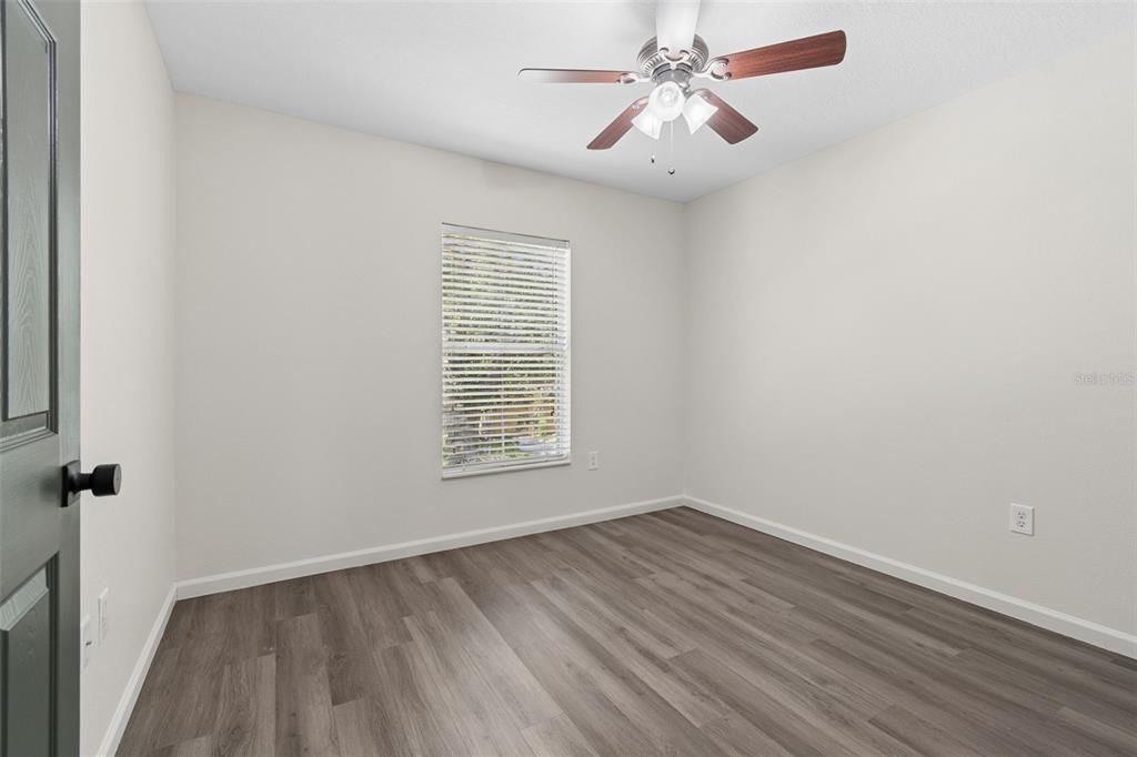 For Sale: $249,000 (4 beds, 3 baths, 1697 Square Feet)