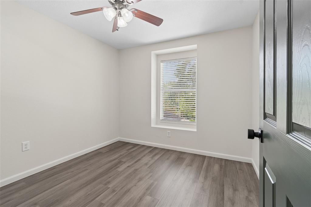 For Sale: $249,000 (4 beds, 3 baths, 1697 Square Feet)