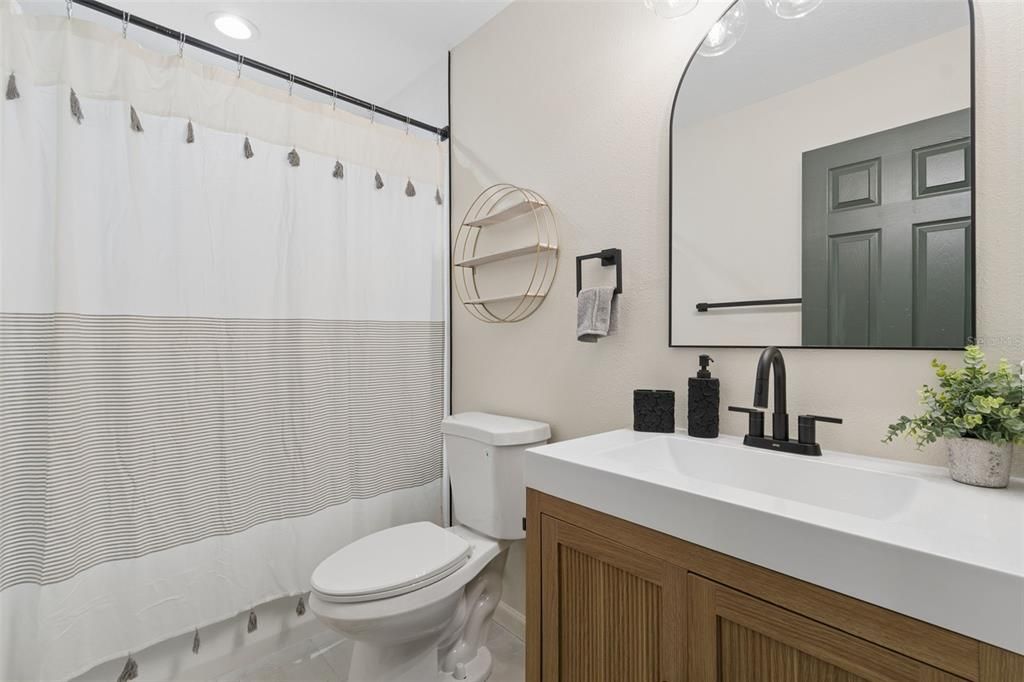 For Sale: $249,000 (4 beds, 3 baths, 1697 Square Feet)