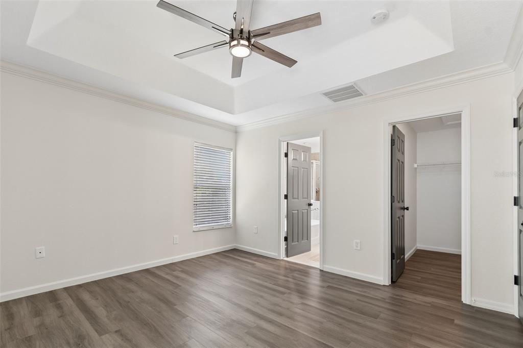 For Sale: $249,000 (4 beds, 3 baths, 1697 Square Feet)
