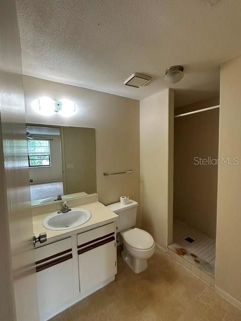 For Rent: $1,550 (2 beds, 2 baths, 915 Square Feet)