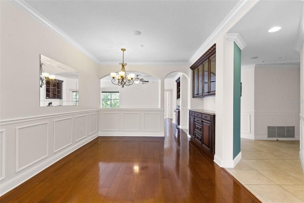 En Venta: $379,000 (4 camas, 2 baños, 2288 Pies cuadrados)
