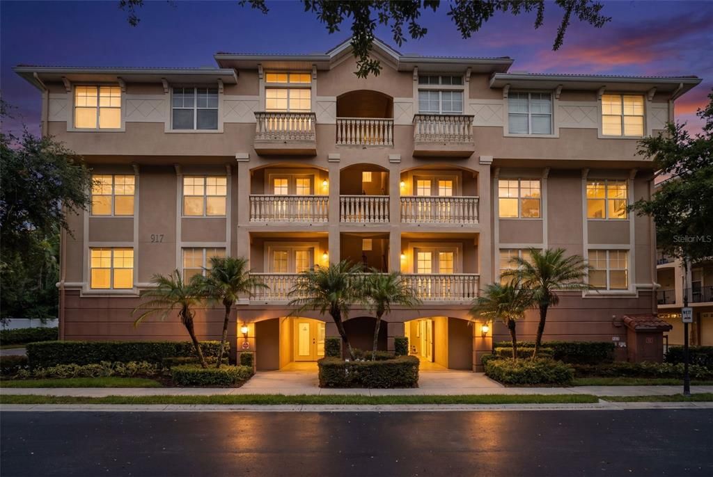 En Venta: $379,000 (4 camas, 2 baños, 2288 Pies cuadrados)