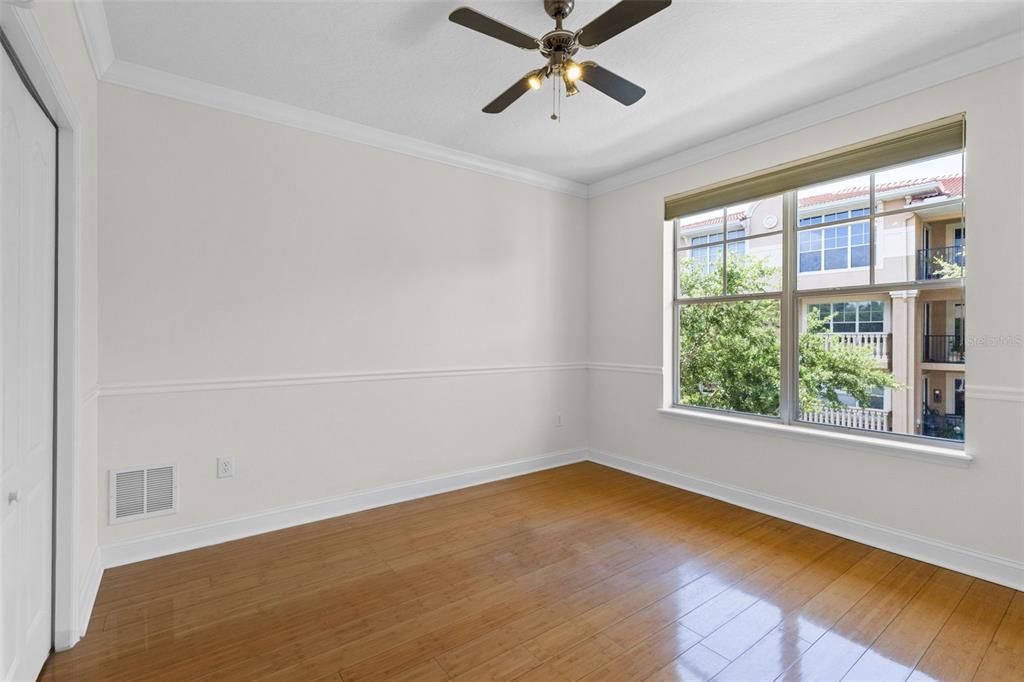 En Venta: $379,000 (4 camas, 2 baños, 2288 Pies cuadrados)