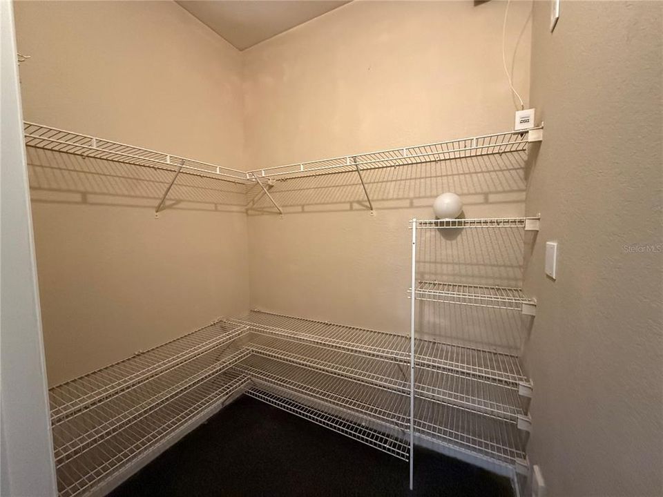 For Sale: $219,900 (3 beds, 2 baths, 1411 Square Feet)