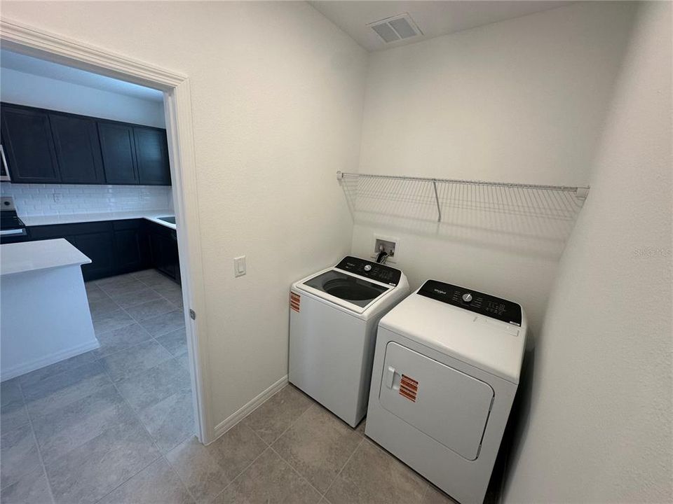For Rent: $2,800 (3 beds, 2 baths, 1652 Square Feet)