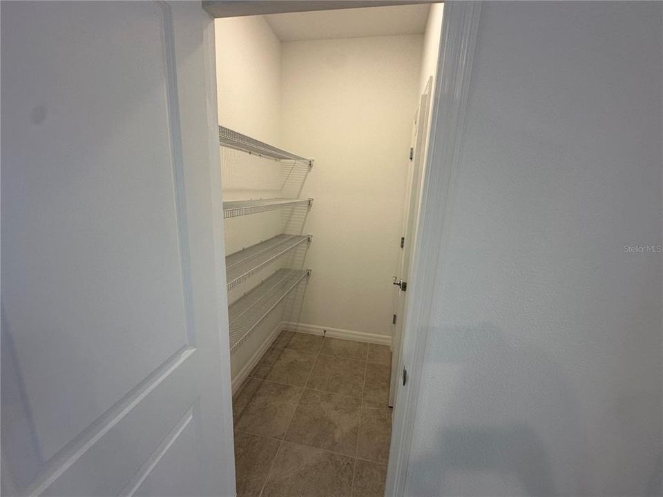 For Rent: $2,800 (3 beds, 2 baths, 1652 Square Feet)