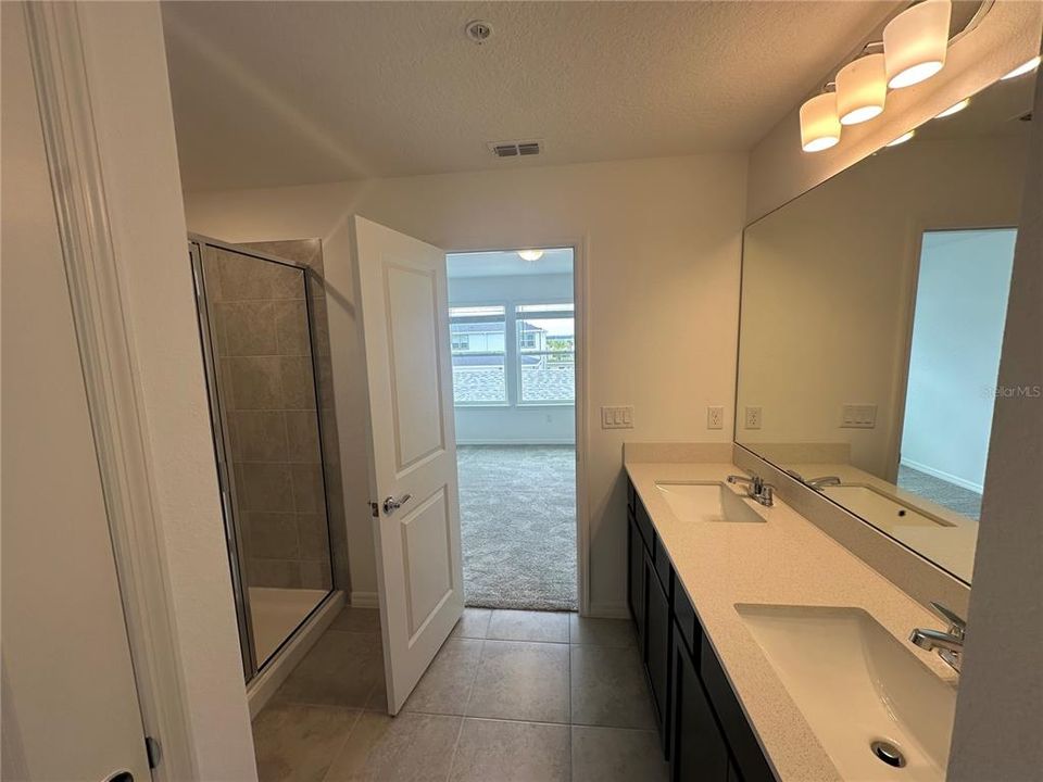 For Rent: $2,800 (3 beds, 2 baths, 1652 Square Feet)