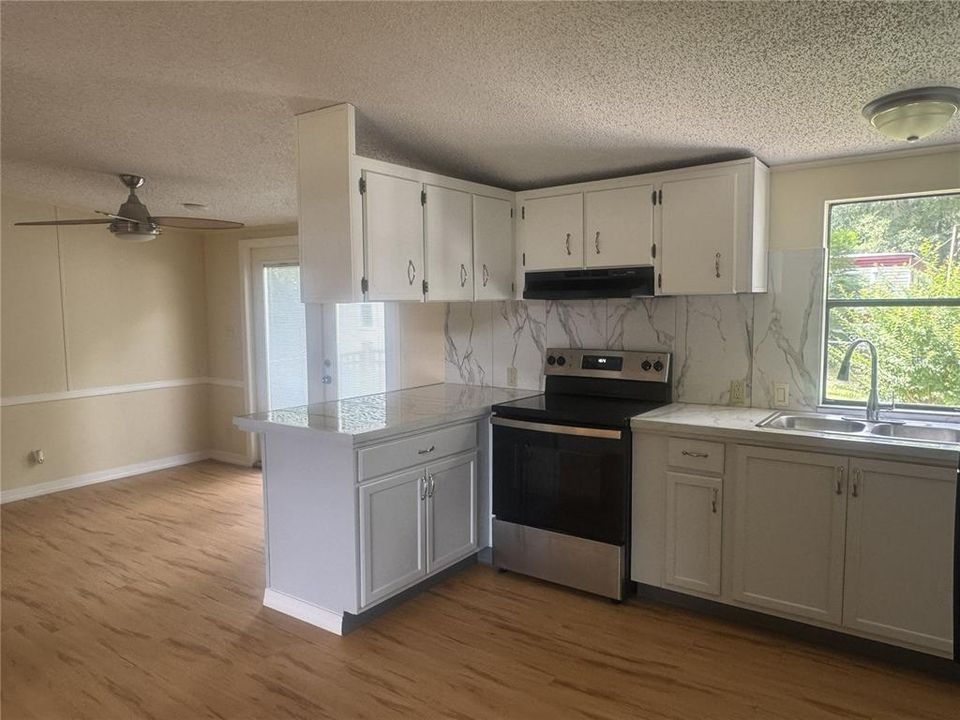 For Sale: $175,000 (4 beds, 2 baths, 1568 Square Feet)