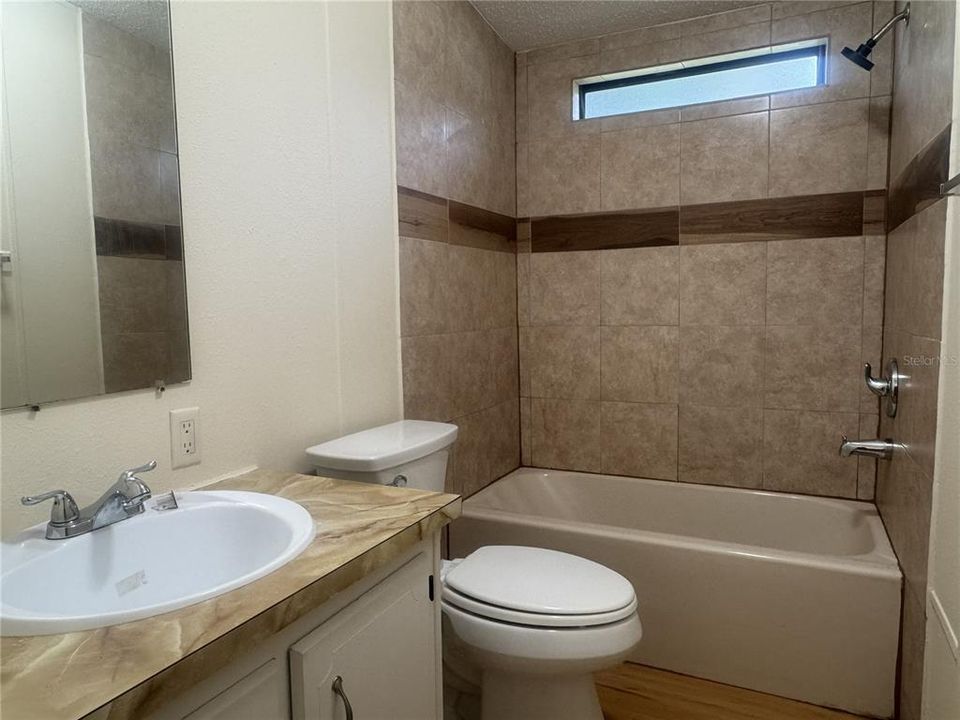 For Sale: $175,000 (4 beds, 2 baths, 1568 Square Feet)