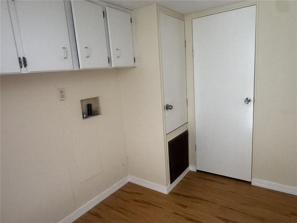 For Sale: $175,000 (4 beds, 2 baths, 1568 Square Feet)