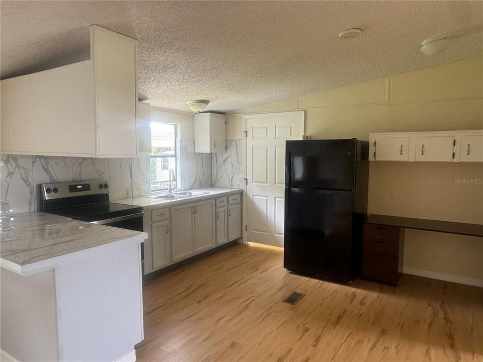 For Sale: $175,000 (4 beds, 2 baths, 1568 Square Feet)