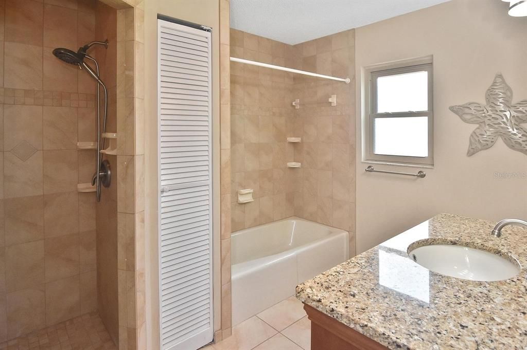 For Sale: $1,240,000 (3 beds, 2 baths, 1790 Square Feet)