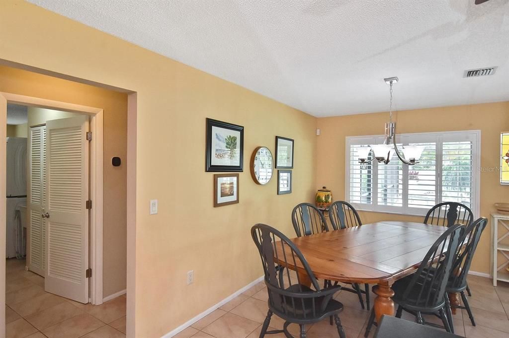 For Sale: $1,240,000 (3 beds, 2 baths, 1790 Square Feet)