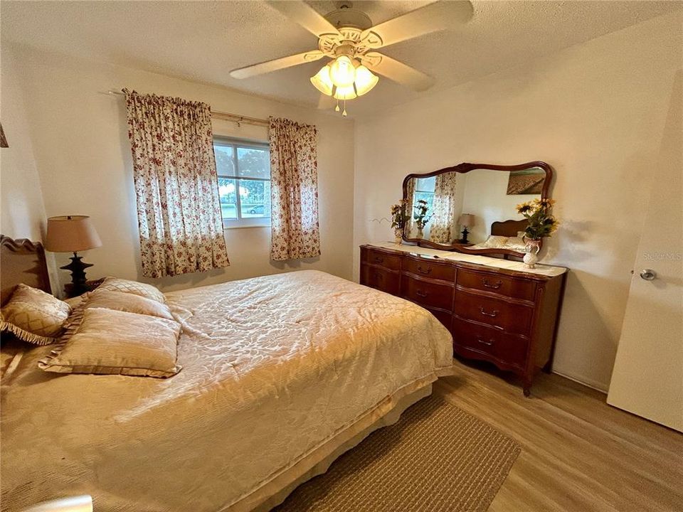 En Venta: $199,000 (2 camas, 2 baños, 1100 Pies cuadrados)