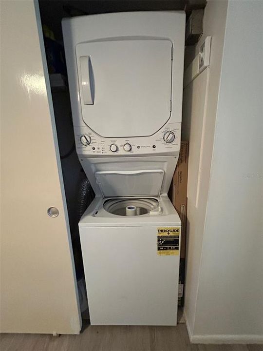 En Venta: $199,000 (2 camas, 2 baños, 1100 Pies cuadrados)