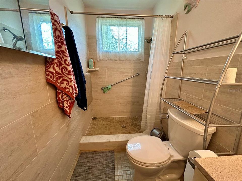 En Venta: $199,000 (2 camas, 2 baños, 1100 Pies cuadrados)