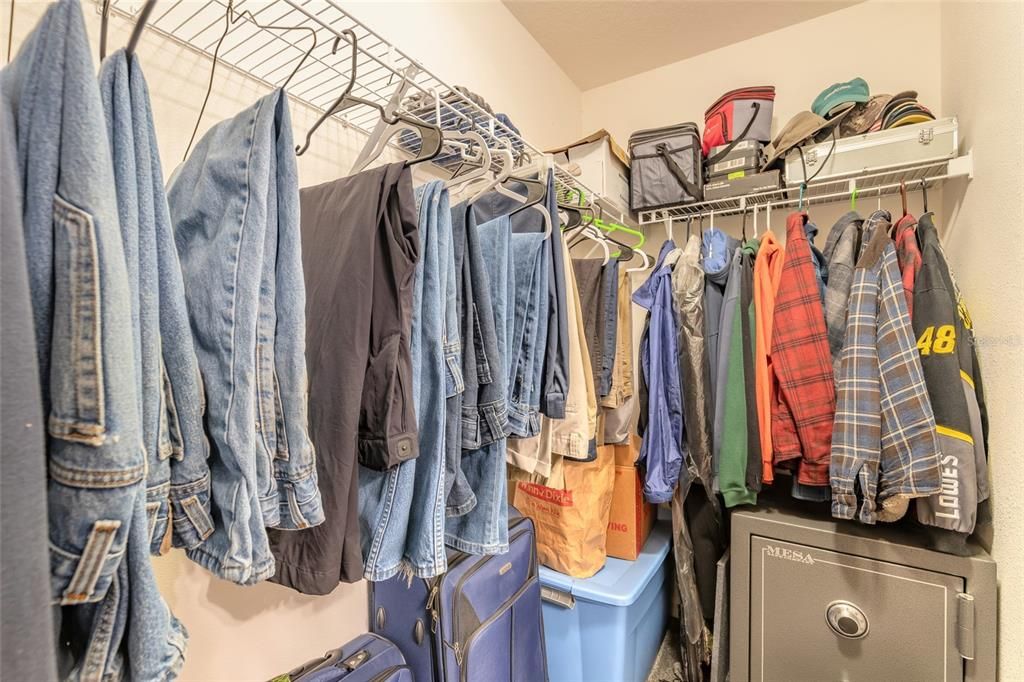 На продажу: $299,900 (3 спален, 2 ванн, 1260 Квадратных фут)
