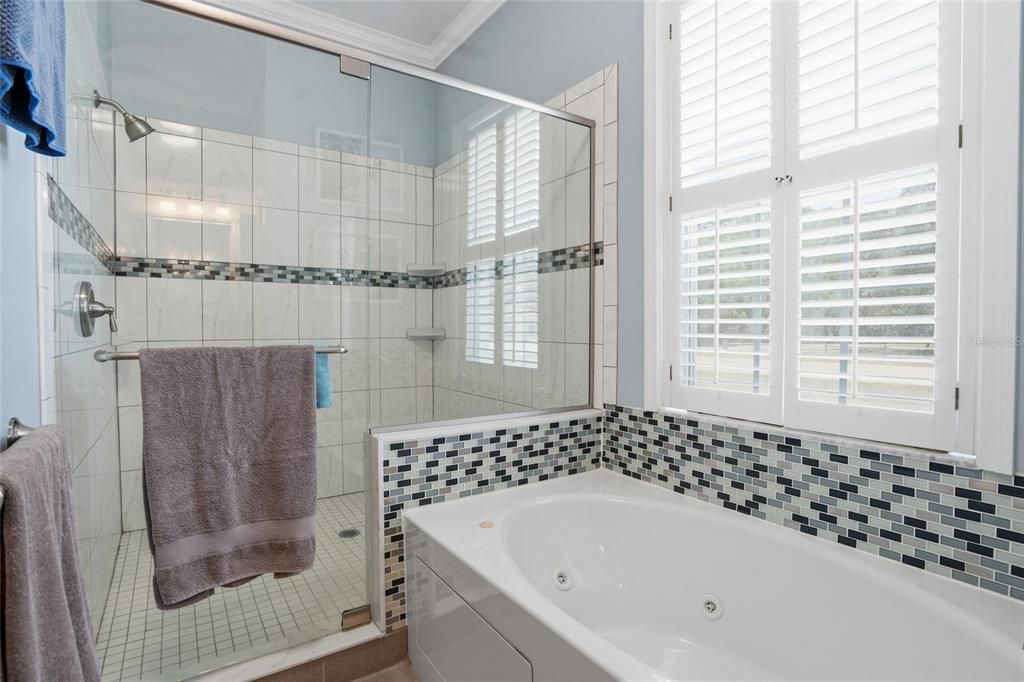 En Venta: $474,900 (3 camas, 2 baños, 2215 Pies cuadrados)