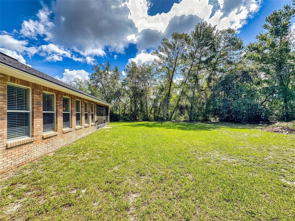 En Venta: $599,000 (4 camas, 2 baños, 2276 Pies cuadrados)