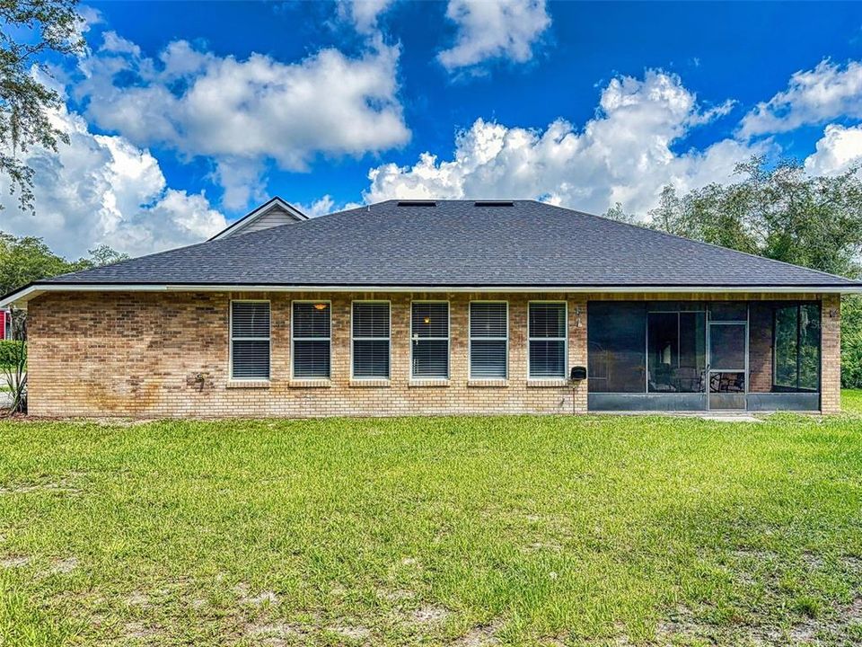 En Venta: $599,000 (4 camas, 2 baños, 2276 Pies cuadrados)