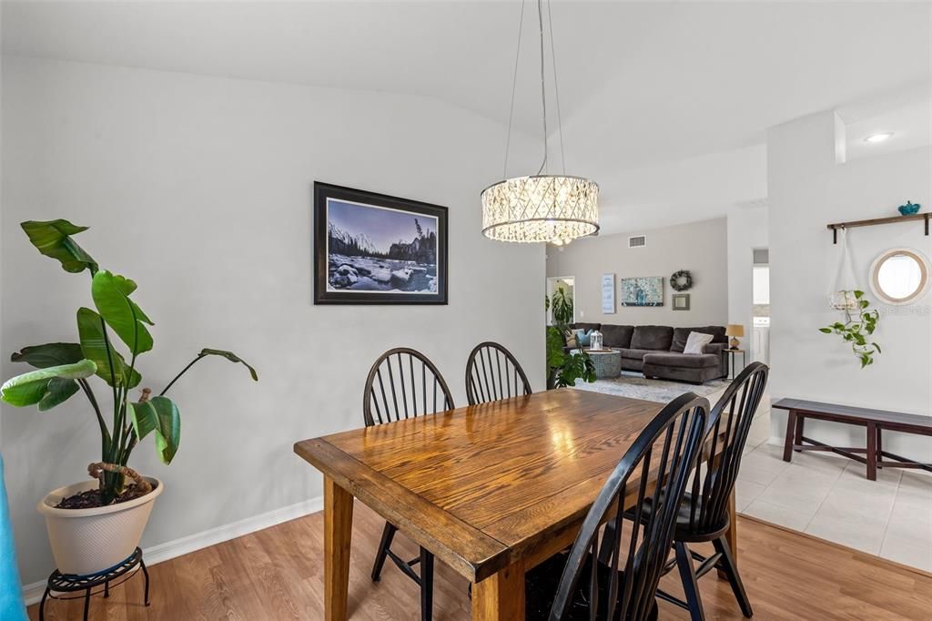 For Sale: $420,000 (3 beds, 2 baths, 1826 Square Feet)
