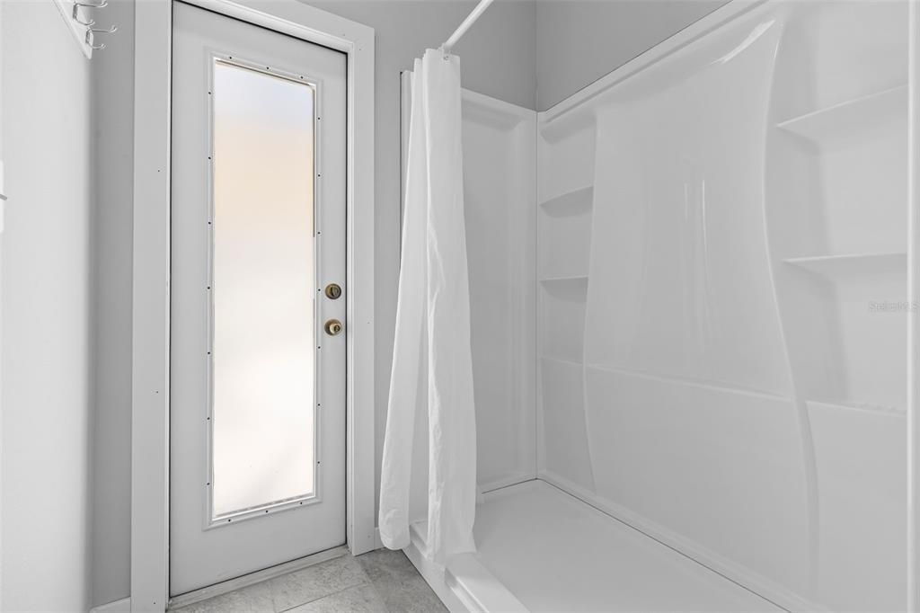 For Sale: $420,000 (3 beds, 2 baths, 1826 Square Feet)