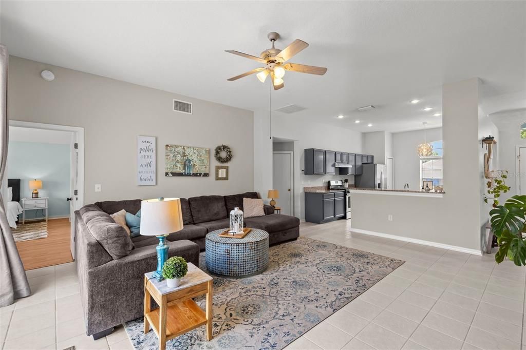 For Sale: $420,000 (3 beds, 2 baths, 1826 Square Feet)