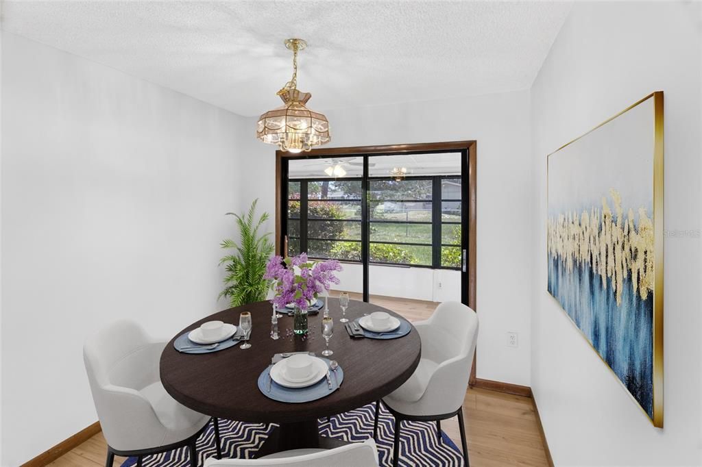 For Sale: $149,500 (2 beds, 2 baths, 1040 Square Feet)