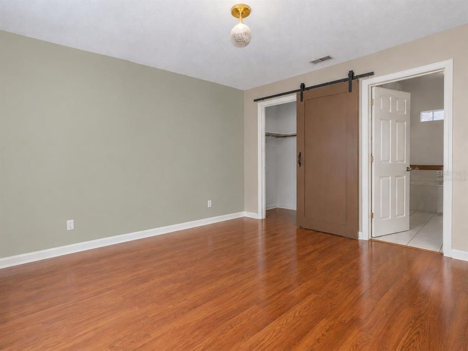 For Sale: $250,000 (3 beds, 2 baths, 1434 Square Feet)