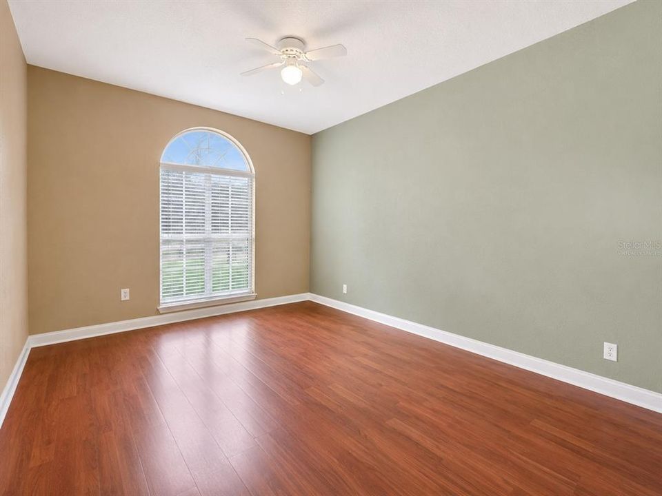 For Sale: $250,000 (3 beds, 2 baths, 1434 Square Feet)