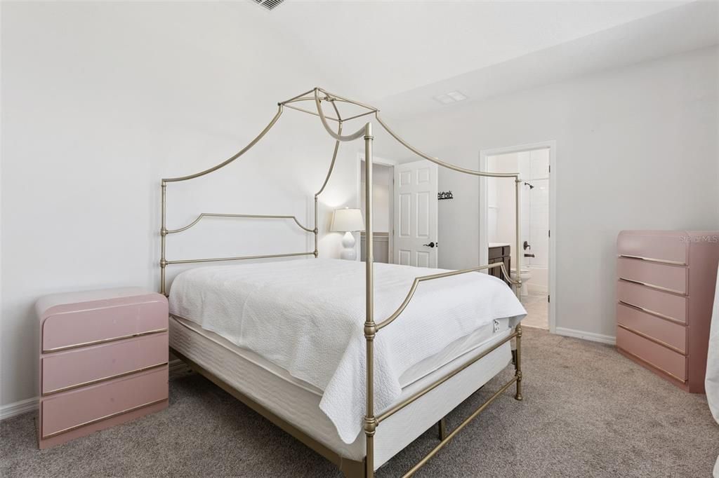 For Sale: $725,000 (4 beds, 3 baths, 3249 Square Feet)