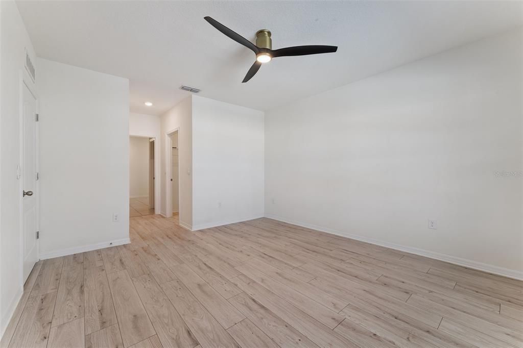 For Sale: $465,000 (3 beds, 2 baths, 1672 Square Feet)