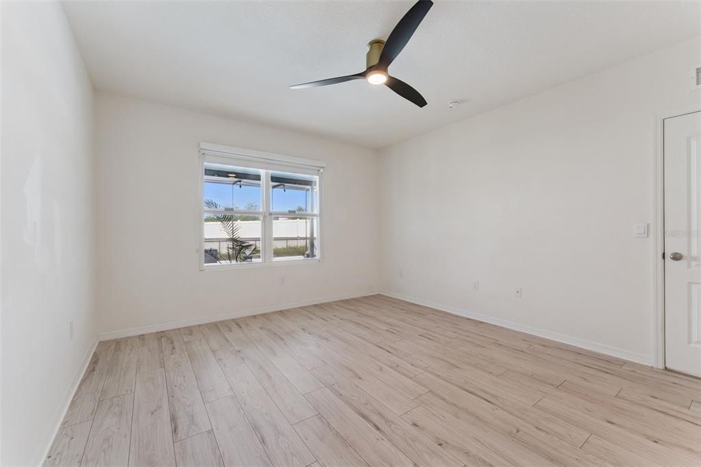 For Sale: $465,000 (3 beds, 2 baths, 1672 Square Feet)