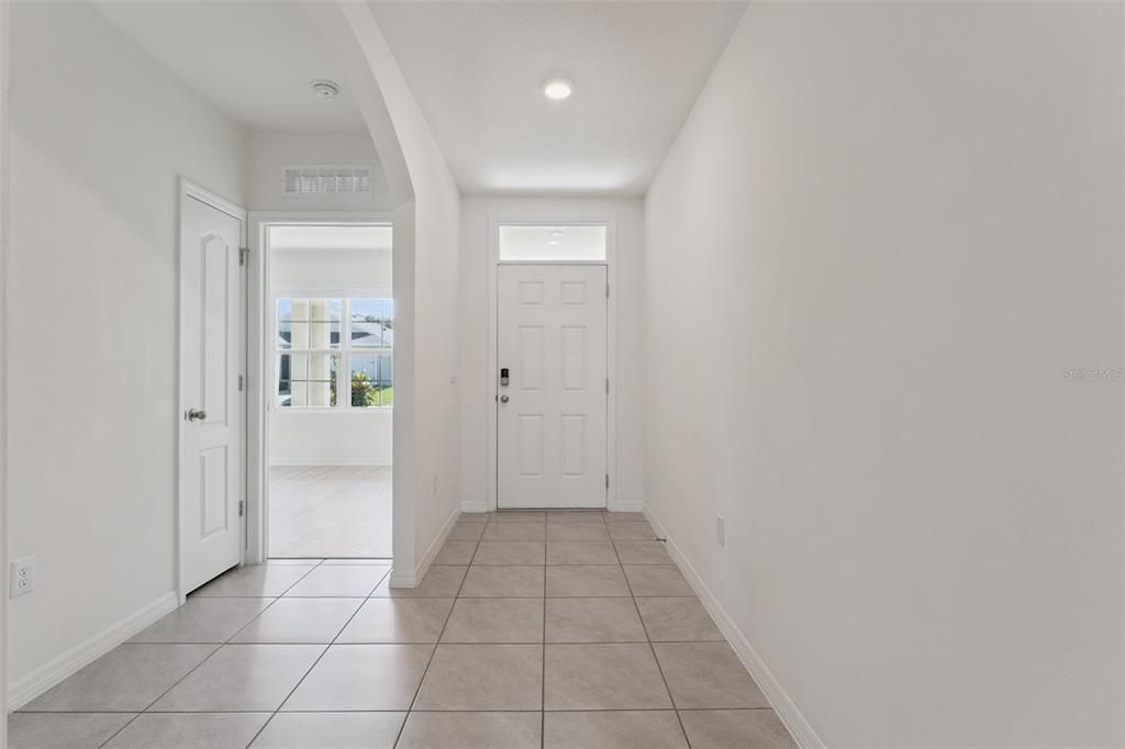 For Sale: $465,000 (3 beds, 2 baths, 1672 Square Feet)
