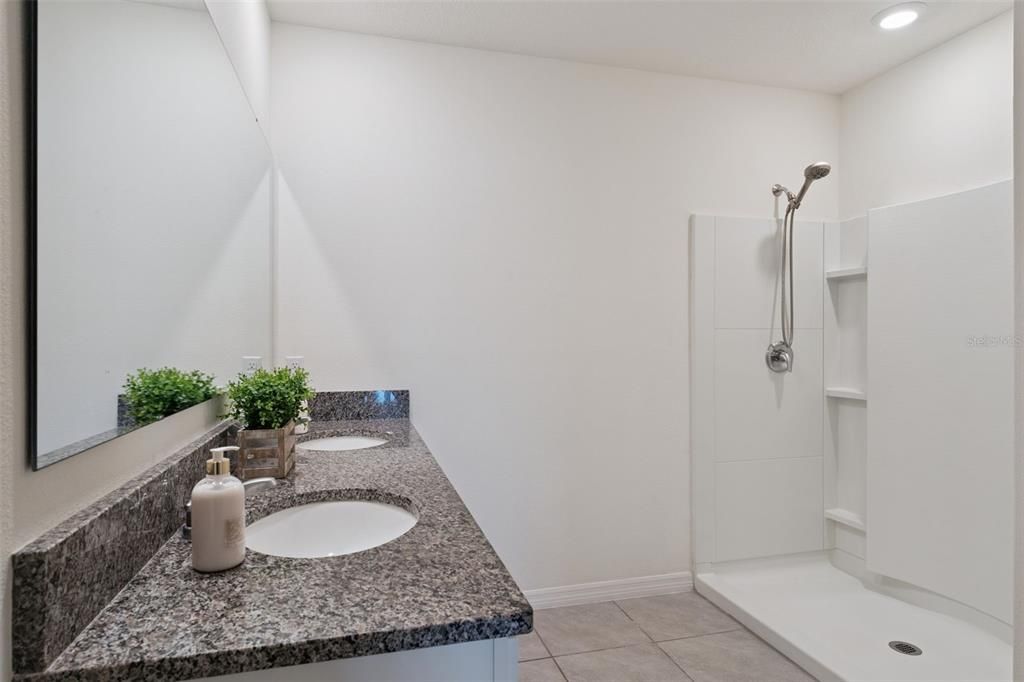 For Sale: $465,000 (3 beds, 2 baths, 1672 Square Feet)