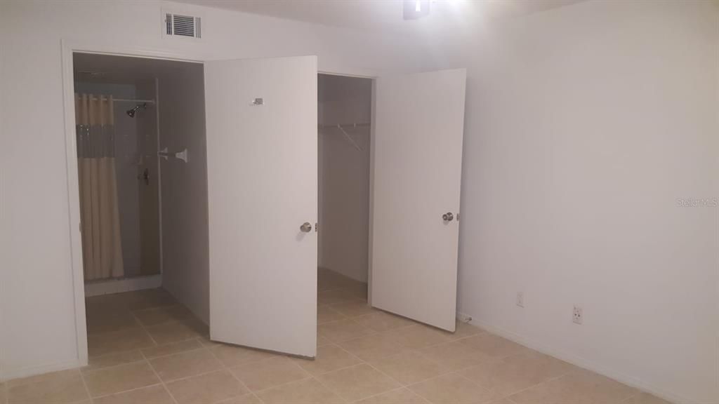 For Rent: $1,700 (2 beds, 2 baths, 1013 Square Feet)