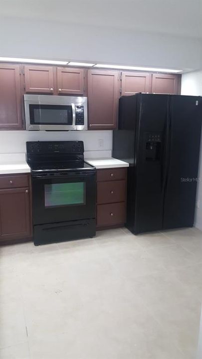 For Rent: $1,700 (2 beds, 2 baths, 1013 Square Feet)
