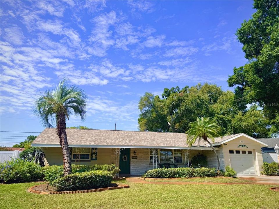 For Sale: $425,000 (3 beds, 2 baths, 1340 Square Feet)