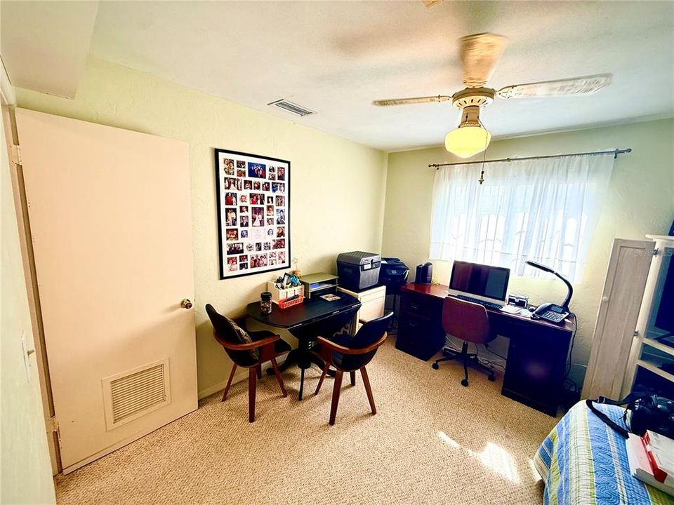 For Sale: $425,000 (3 beds, 2 baths, 1340 Square Feet)