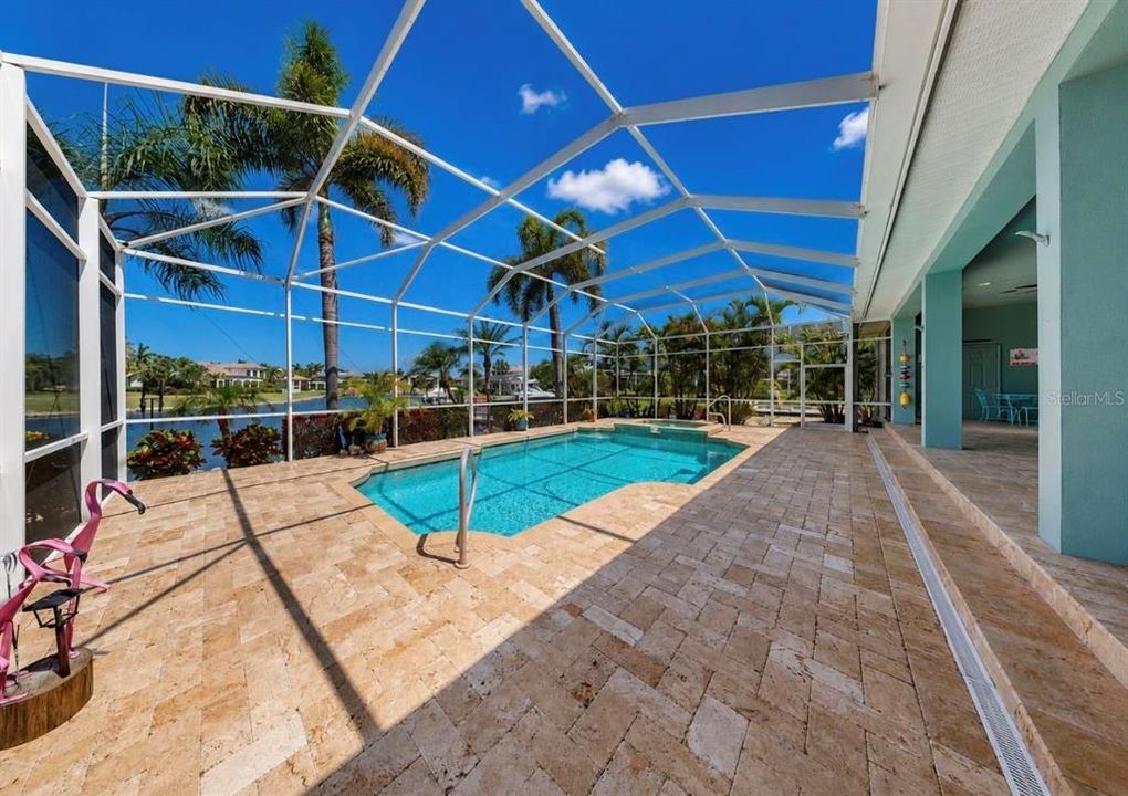 En Venta: $1,250,000 (4 camas, 3 baños, 3080 Pies cuadrados)