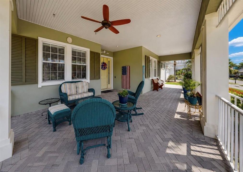 En Venta: $1,250,000 (4 camas, 3 baños, 3080 Pies cuadrados)