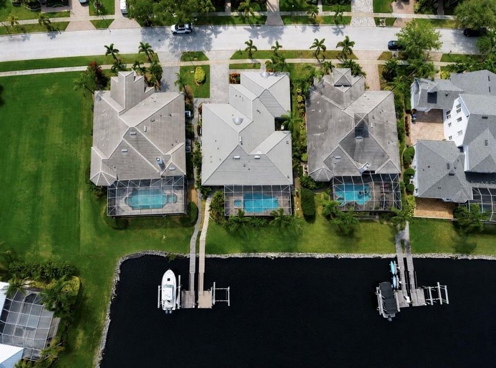 En Venta: $1,250,000 (4 camas, 3 baños, 3080 Pies cuadrados)