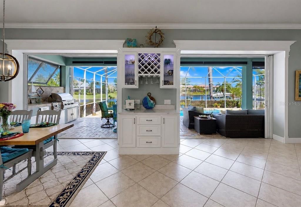 En Venta: $1,250,000 (4 camas, 3 baños, 3080 Pies cuadrados)