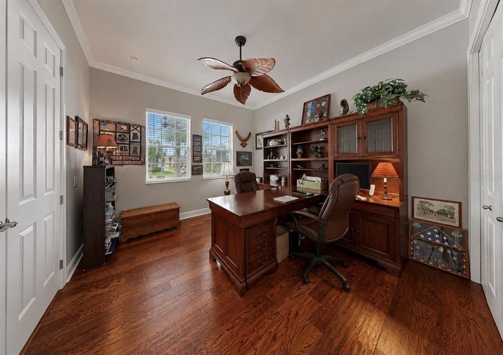 En Venta: $1,250,000 (4 camas, 3 baños, 3080 Pies cuadrados)