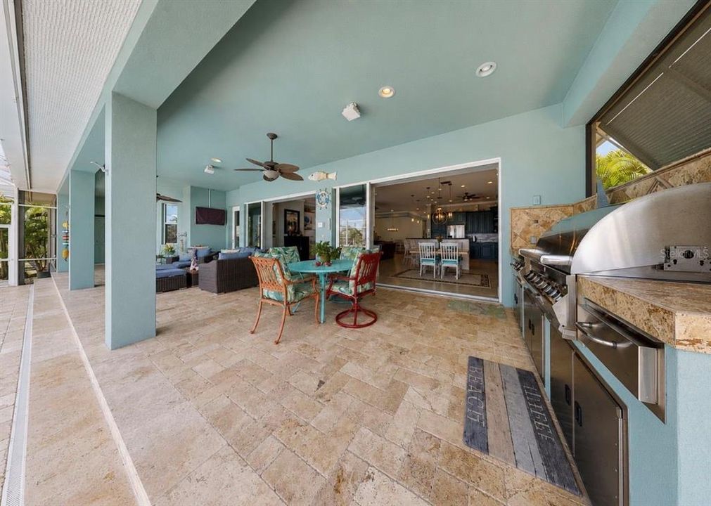 En Venta: $1,250,000 (4 camas, 3 baños, 3080 Pies cuadrados)
