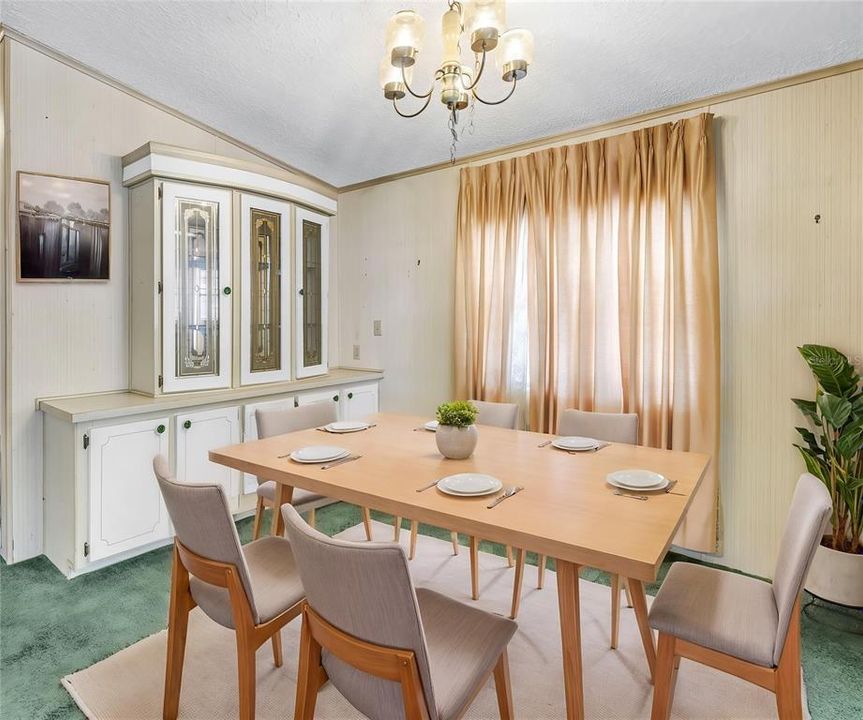 На продажу: $125,000 (2 спален, 2 ванн, 1207 Квадратных фут)