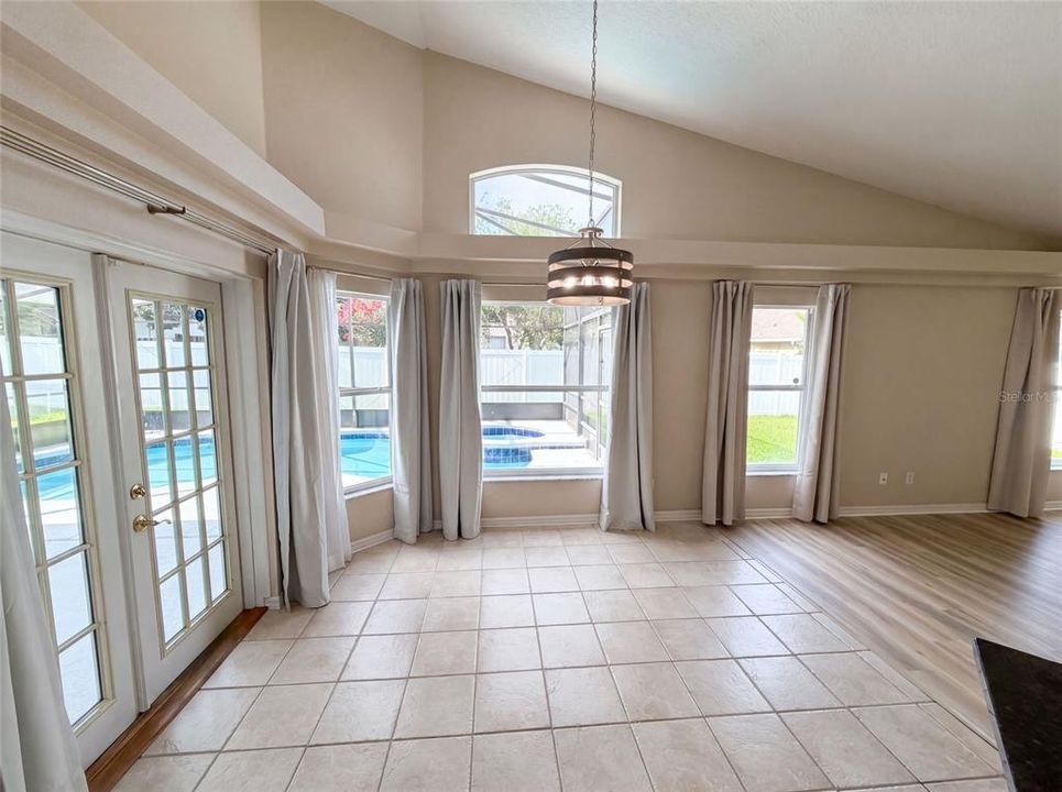 For Sale: $511,000 (4 beds, 2 baths, 1981 Square Feet)